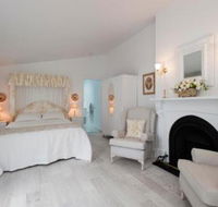 White Dove Cottage Bed  Breakfast - Brisbane 4u
