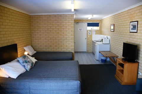Kalbarri Seafront Villas - Tourism Brisbane 5