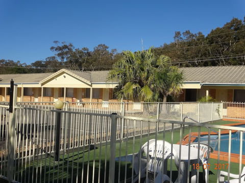 Forster Palms Motel - Tourism Brisbane 4