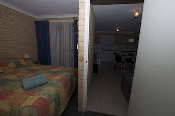 Esperance Beachfront Resort - Brisbane Tourism 4