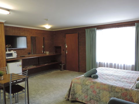 Greenacres Motel - Tourism Brisbane 6