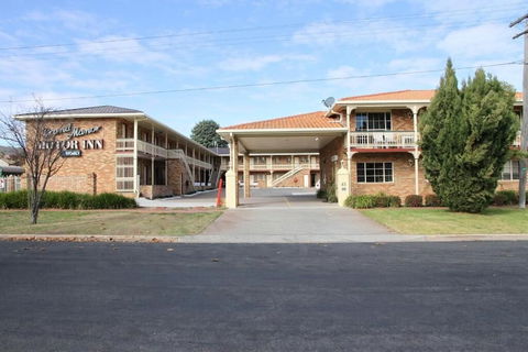 Grand Manor Motor Inn - Queanbeyan - Brisbane Tourism 3