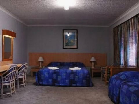 Down Town Hotel Cairns -The Great Northern - Brisbane Tourism 3
