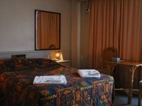 Down Town Hotel Cairns -The Great Northern - Brisbane Tourism 5