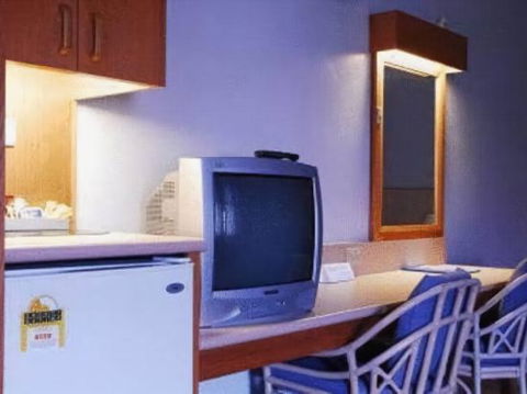 Down Town Hotel Cairns -The Great Northern - Brisbane Tourism 1