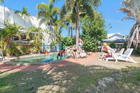 Reef Backpackers - Brisbane Tourism 1