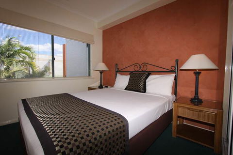 Mid City Luxury Suites - Brisbane Tourism 7