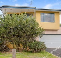 Fabulous Townhouse at the Famous Smiths Beach - Tourism Brisbane