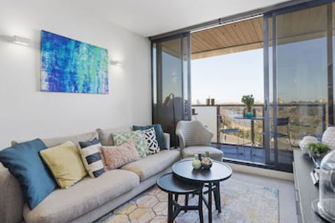 LAURENT Views Of MCG & Yarra River + Fed Square - Brisbane 4u 0