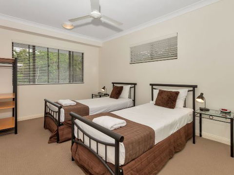 Oceansprey On The Beach - Tourism Brisbane 1