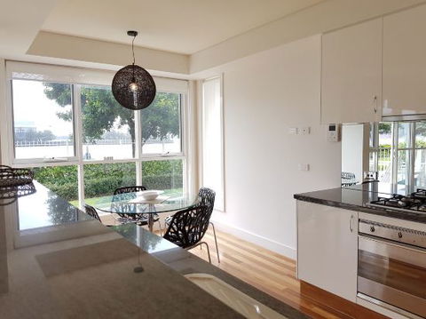Beau Monde Apartments Newcastle Harbourside Apartment - Tourism Brisbane 0