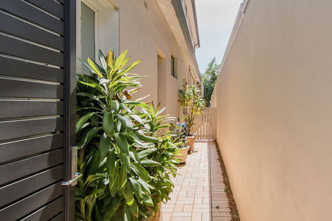 The Palm House Bondi - Tourism Brisbane 0