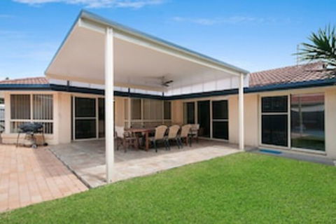 Seachange - Tourism Brisbane 0