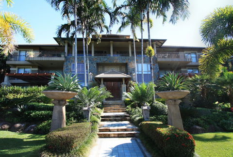 Santai Private 2 Bedroom Apartment - Tourism Brisbane 0