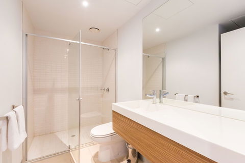 RIVER, 1BDR Melbourne Apartment - Brisbane Tourism 4