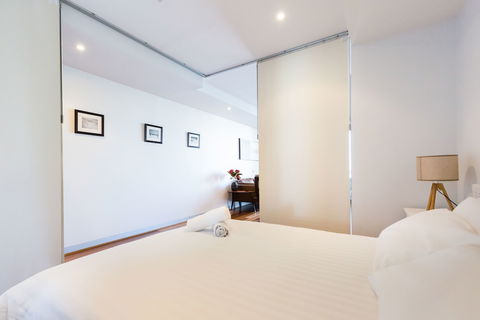 RIVER, 1BDR Melbourne Apartment - Brisbane Tourism 2