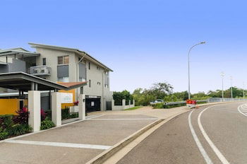 City Stadium Apartment On The Riverfront - Brisbane Tourism 0