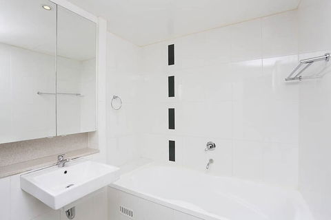 B08-darling Harbour Studio - Tourism Brisbane 4