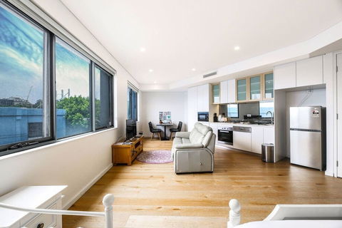 B08-darling Harbour Studio - Tourism Brisbane 5