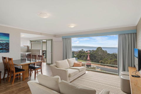 Whalevue Unit 2 - Brisbane Tourism 5