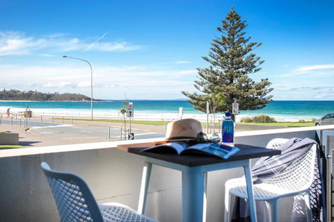 Beachfront One Mollymook - Tourism Brisbane 1