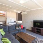 Tanderra 18 / 28 Park Road - Brisbane Tourism 0