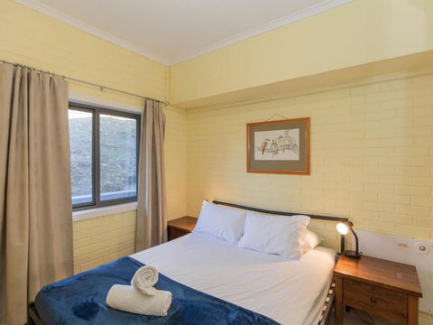 Summit 10 / 35 Clyde Street - Tourism Brisbane 2