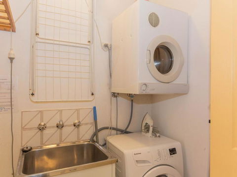 Summit 10 / 35 Clyde Street - Tourism Brisbane 6