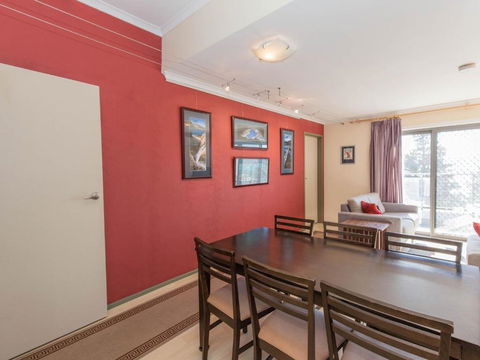 Summit 10 / 35 Clyde Street - Tourism Brisbane 4