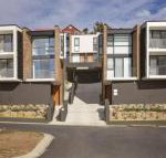 Chilam B Sophisticated style with views to the lake  mountains - Brisbane Tourism