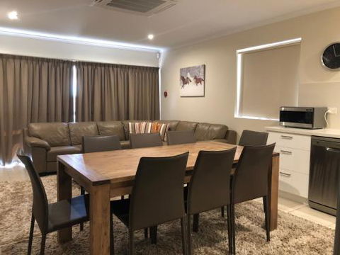 Kirwan 22 - Tourism Brisbane 2