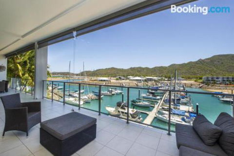 Blue On Blue Penthouse Apartment 335 - Tourism Brisbane 6