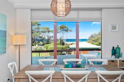 Fathoms 8 Mollymook - Tourism Brisbane 4