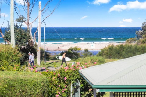 Fathoms 8 Mollymook - Tourism Brisbane 3