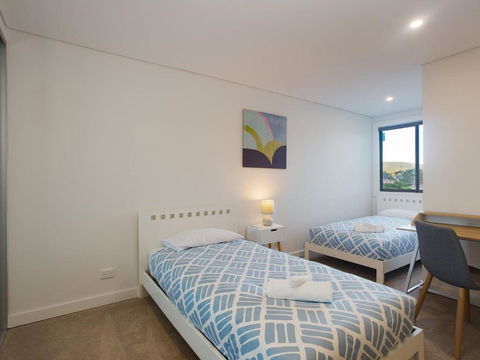 Unit 301 The Shoal 6 8 Bullecourt Street Air Con Walking To Local Shops & Beach - Tourism Brisbane 4