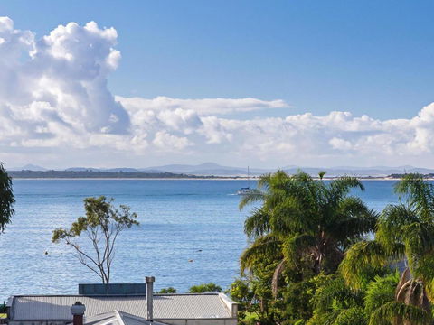 Unit 301 The Shoal 6 8 Bullecourt Street Air Con Walking To Local Shops & Beach - Tourism Brisbane 1