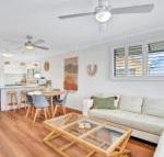 Rainbow Breezes 4 Rainbow Beach Townhouse with breath taking ocean views to Fraser Island - Tourism Brisbane