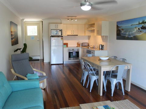 Seaspray Unit 7 Straight Across The Road From Main Beach Yamba - Tourism Brisbane 6