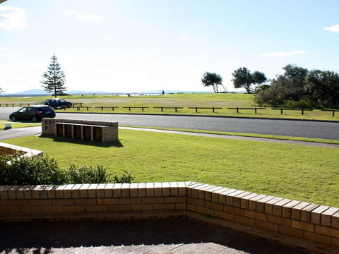 Seaspray 2 Pebbly Beach - Tourism Brisbane 4