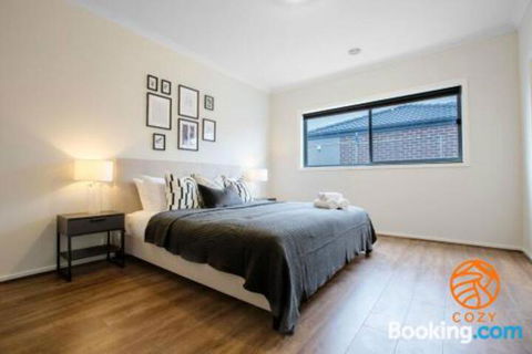 109Cozy Cranbourne Family House5Bed2Bath2Parking - Brisbane Tourism 4