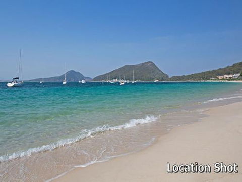 18 Shoal Bay Beach Apartments Fantastic Air Conditioned Unit With A Pool & Lift - Brisbane Tourism 0