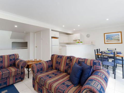 Walk On Birubi 1 / 40 Ocean Ave Pet Friendly WIFI Boat Parking & Water Views - Brisbane Tourism 1