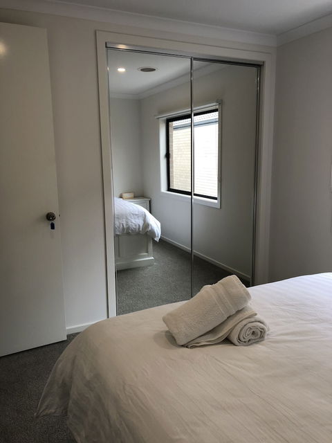 Apple House Upper Point Cook - Tourism Brisbane 4