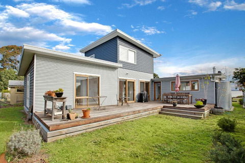 Waterfront Sanctuary Raymond Island Getaway - Tourism Brisbane 2