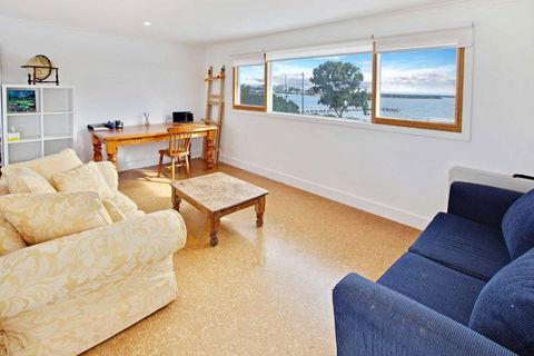 Waterfront Sanctuary Raymond Island Getaway - Tourism Brisbane 5
