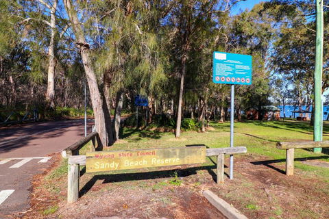 Kalimna Lakeside Living - Brisbane 4u 5