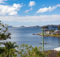 Iluka 46 Soldiers Point Rd Stunning Air Conditioned house with WIFI  Water Views - Brisbane Tourism