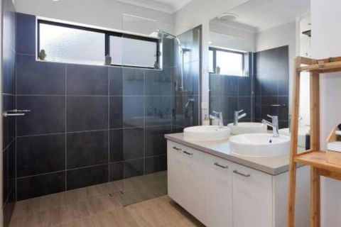 STELLAVISTA 4 Bedrooms Free Wifi Views - Brisbane Tourism 0