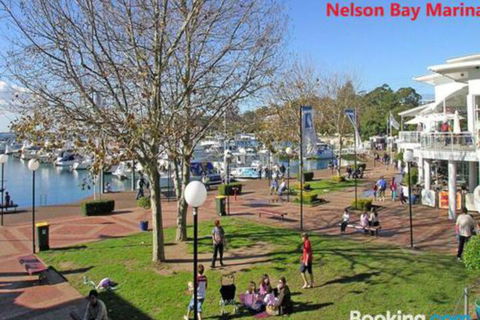 Gymea Retreat 56 Ullora Close Tri Level Home With WIFI & Aircon - Tourism Brisbane 0