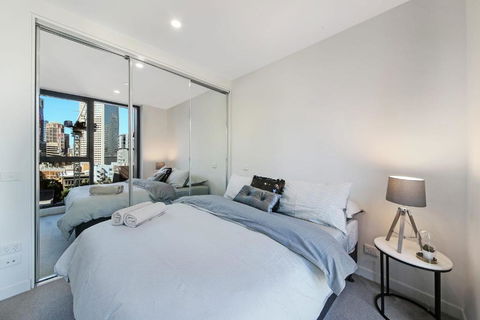 A Cozy & Stylish Suite Near Melbourne Central - Brisbane 4u 5